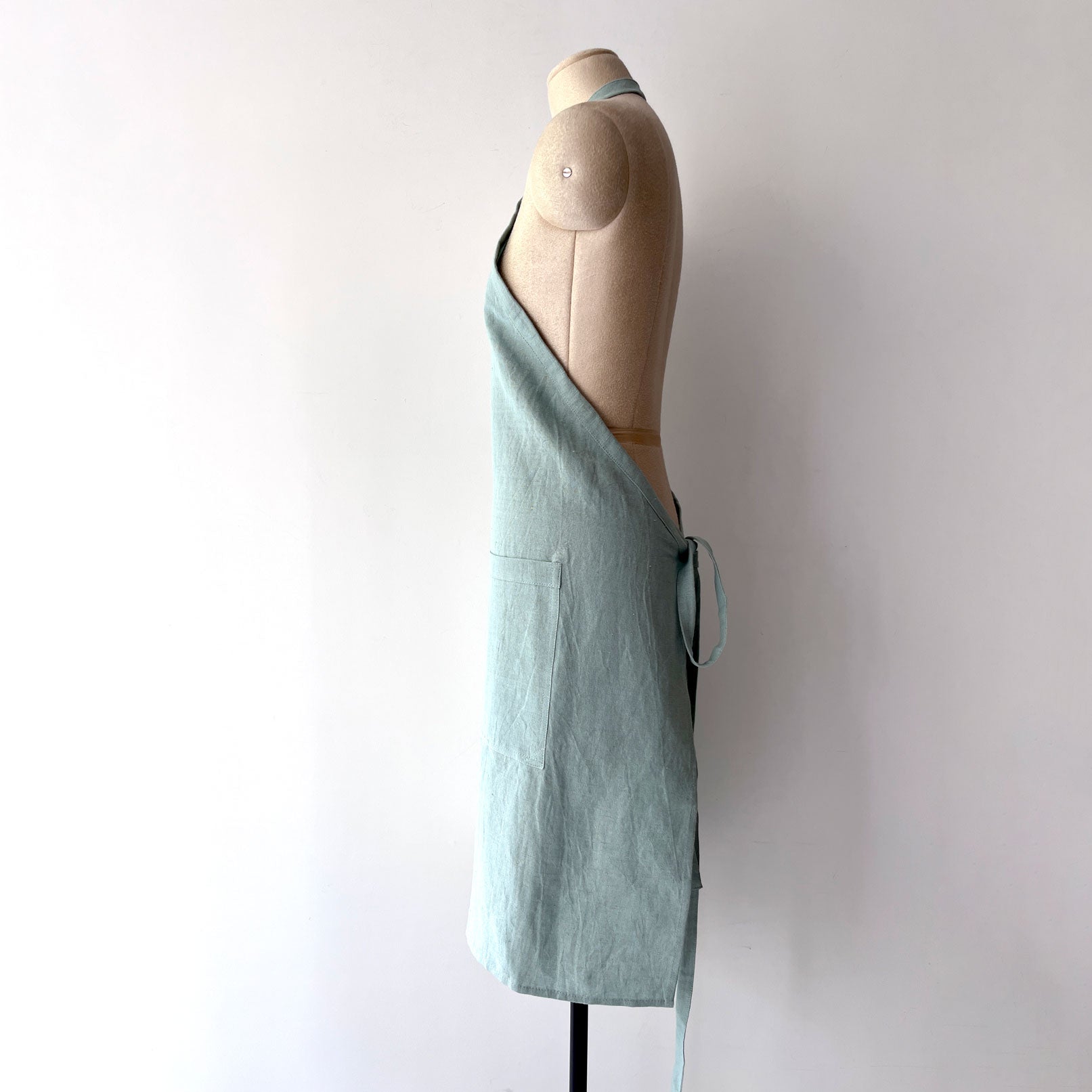 Blue Surf Linen Apron in Straight Arm Style