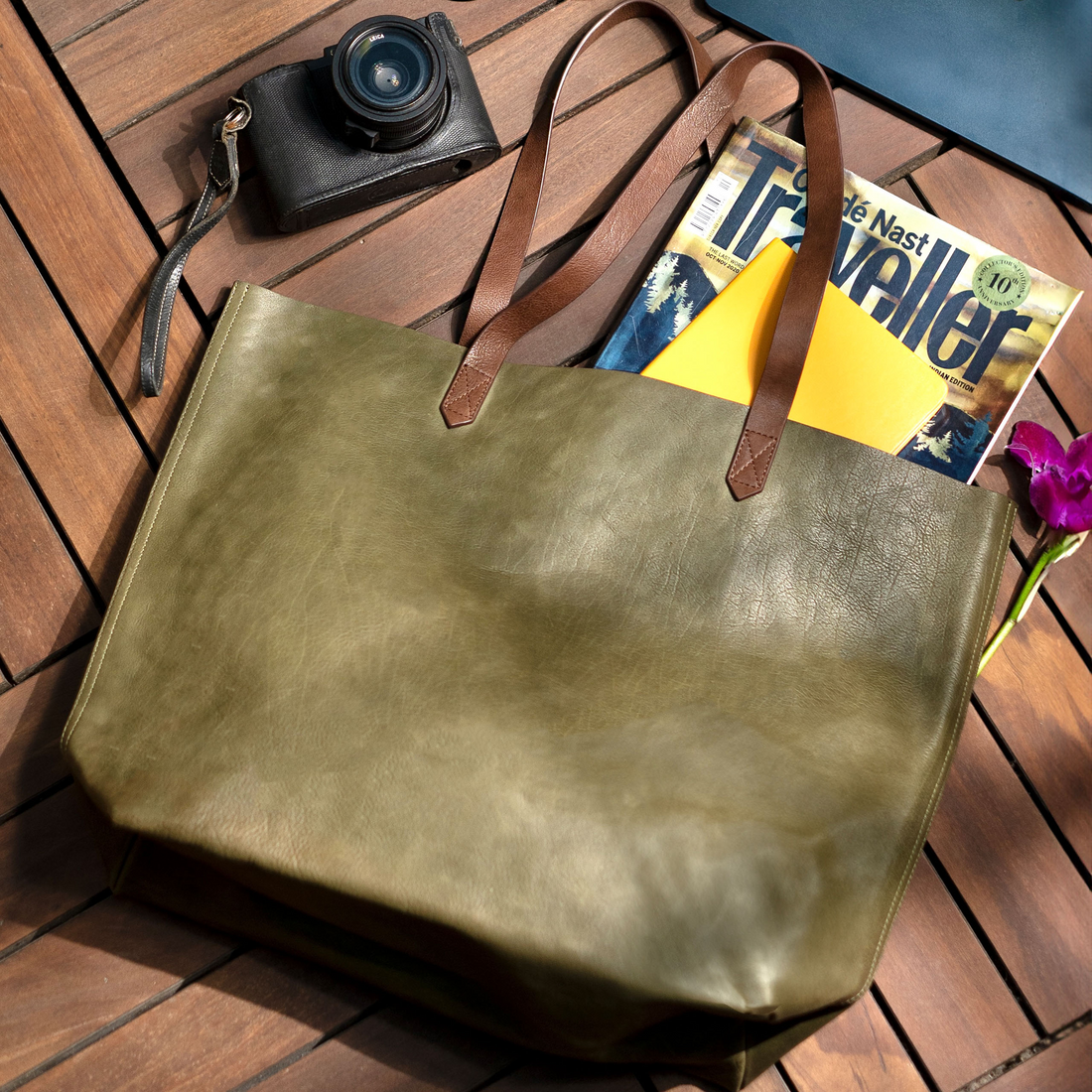 Moss Leather Wide Tote Bag