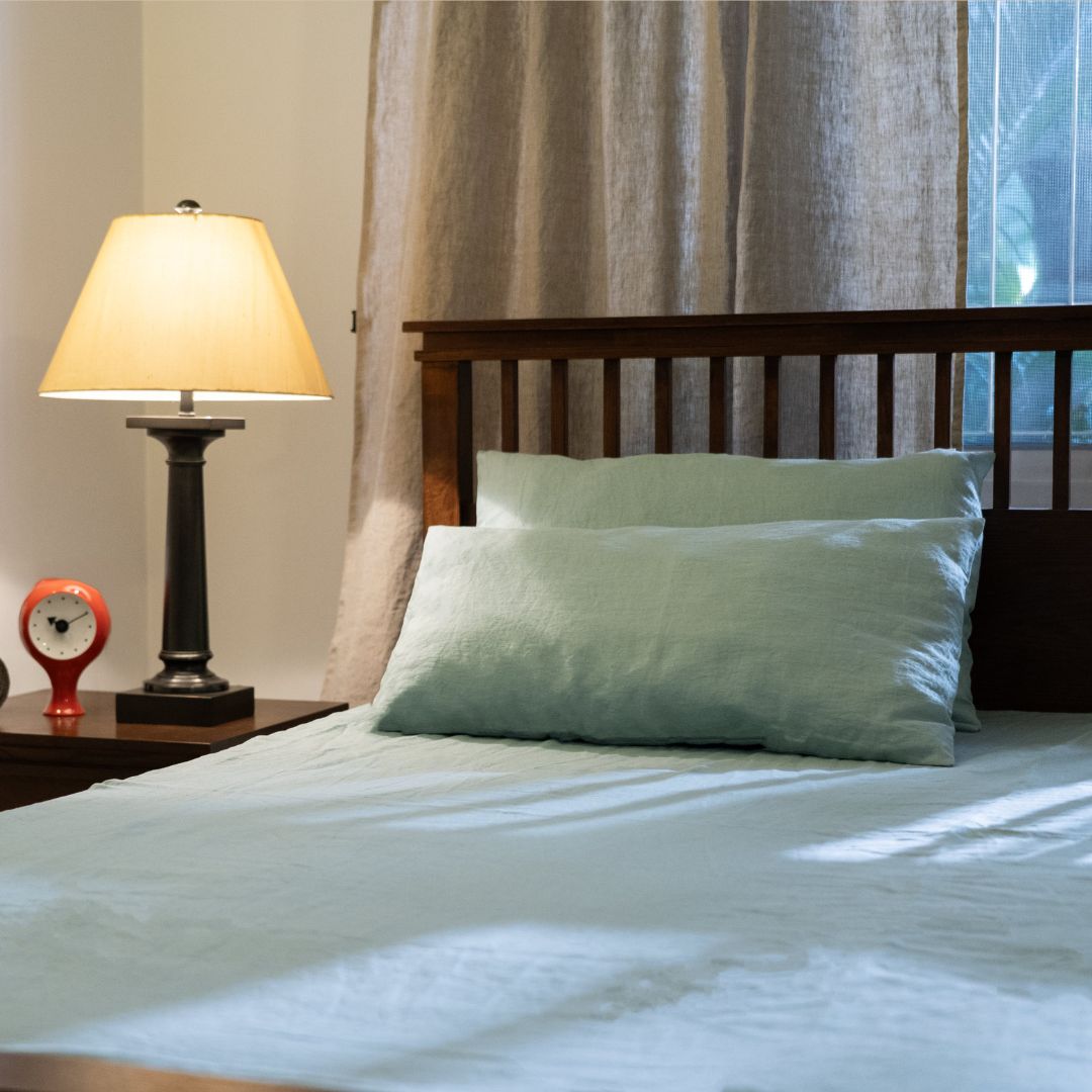 Blue Surf Linen Flat Sheets With Matching Pillow Covers