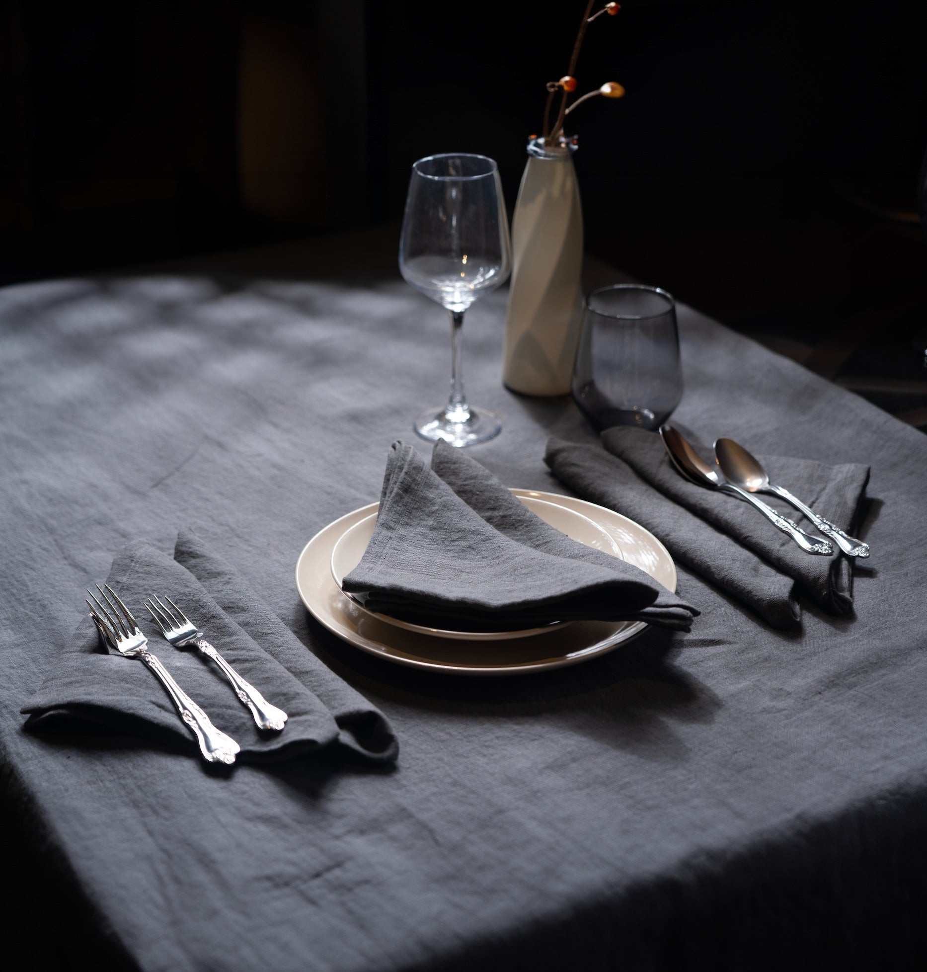 Pewter Linen Table Cloth With Matching Napkins