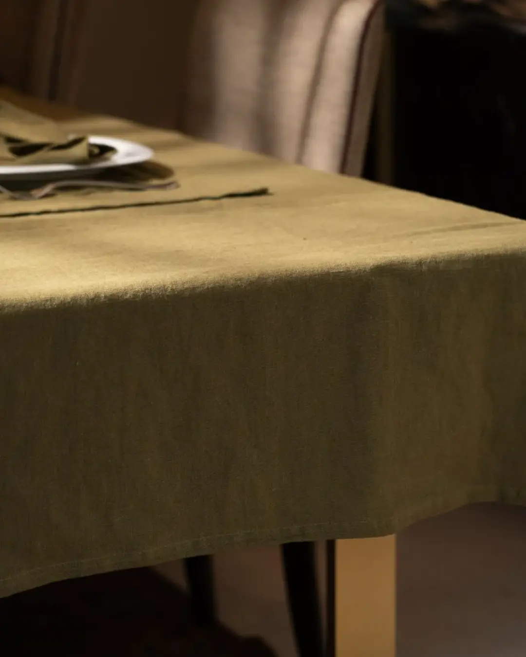 Mediterranean Celebration Table – 6 Seater – Green Moss